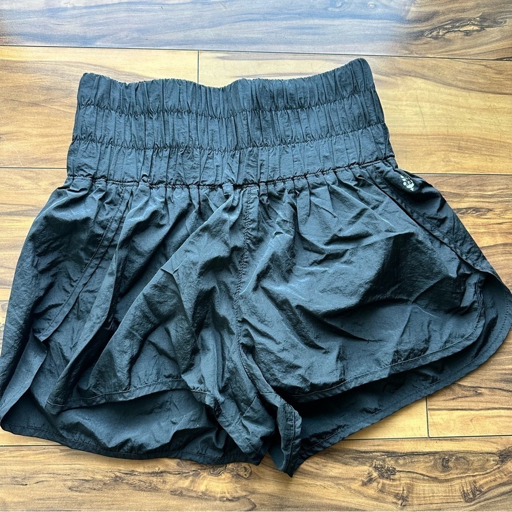 Free people movement the way home shorts M